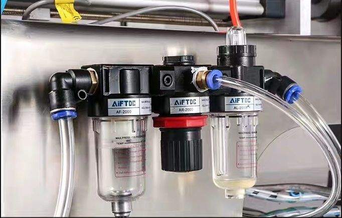 공장 직판 저가 맞춤형 고품질 공압 크림 퍼프 충전기 단일 헤드 페이스트 필러 G1WG-300