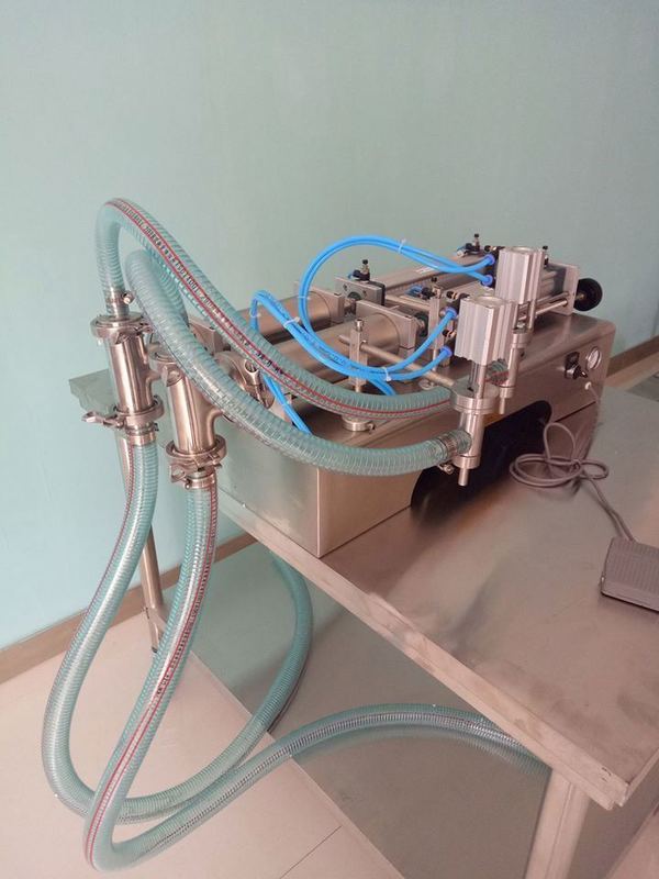 샴푸, 오일, 화학 물질을 채우기 위한 듀얼 노즐 공기 액체 채울기