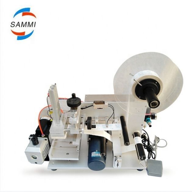 핫 판매 전기 평면 병 라벨링 기계 저렴한 비용 프로 평면 병 스티커 고 정확성 라벨링 기계