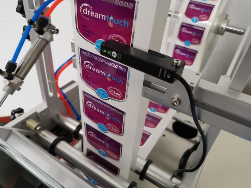 전문 제조업체 소형 탁상형 랩어라운드 라벨러, 식품/화장품 산업용 전체 또는 부분 라벨링