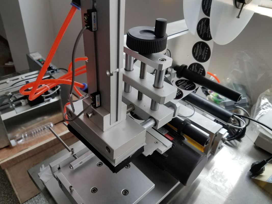 고 정밀 상단 사이드 스티커 라벨링 기계 평면, 사각형 병, 공장 가격